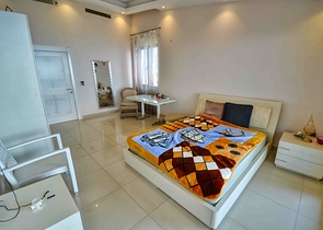 Wohnung mit 5+1 Grundriss in der Wohngegend Lara - Antalya 