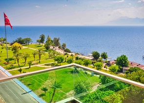 Wohnung mit 5+1 Grundriss in der Wohngegend Lara - Antalya 