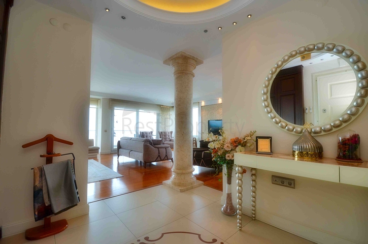 4+1 Wohnung im Stadtteil Bahçelievler - Antalya 