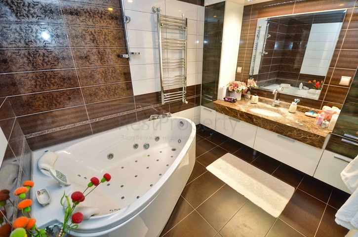 4+1 Wohnung im Stadtteil Bahçelievler - Antalya 