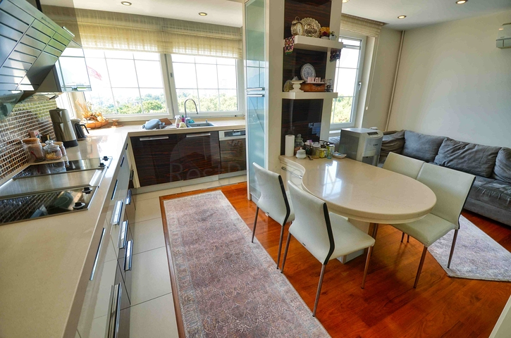 4+1 Wohnung im Stadtteil Bahçelievler - Antalya 