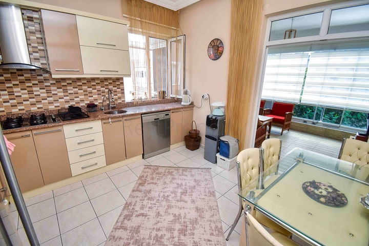 Wohnung mit 3+1 Grundriss in der Wohngegend Lara - Antalya 