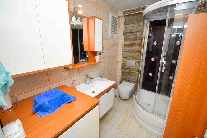 Wohnung mit 3+1 Grundriss in der Wohngegend Lara - Antalya 