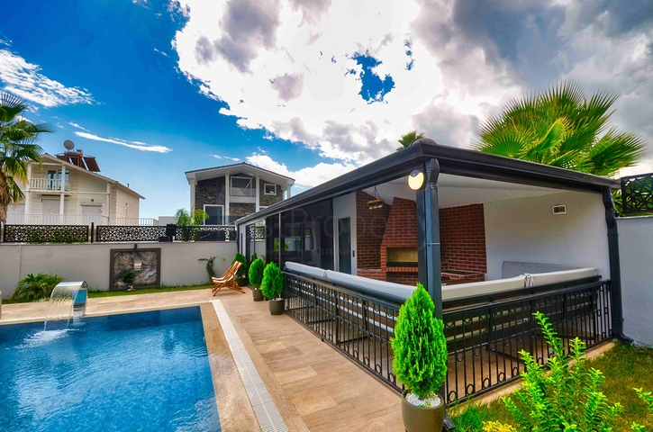 Geräumige 4+1-Villa im Stadtteil Kemer - Antalya 