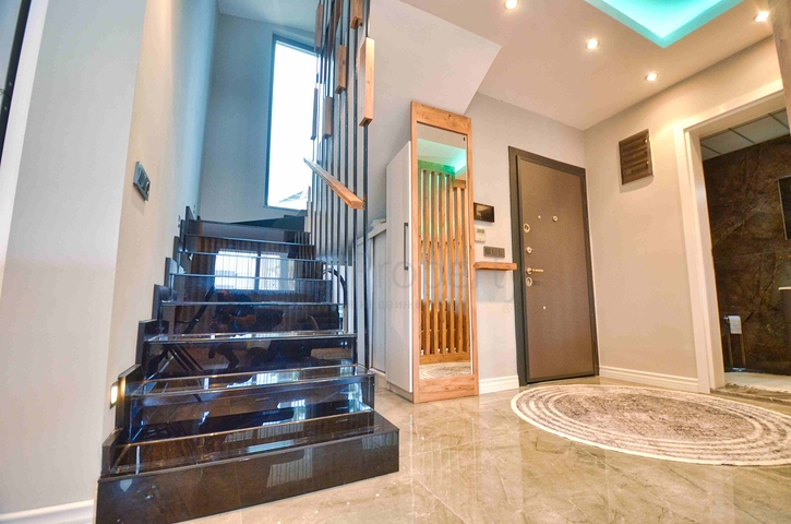 Geräumige 4+1-Villa im Stadtteil Kemer - Antalya 