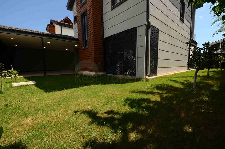 Geräumige 4+1-Villa im Stadtteil Kemer - Antalya 