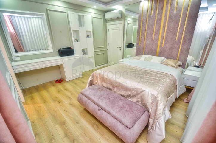 Geräumige 4+1-Wohnung in der Nachbarschaft von Uncaly - Antalya 