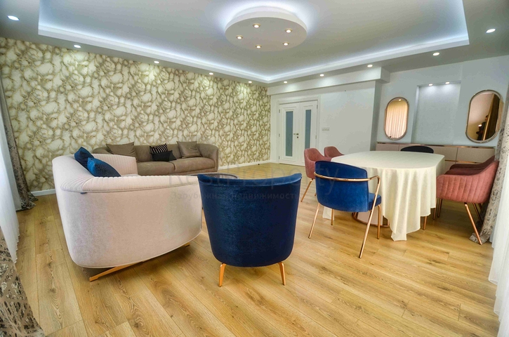 Geräumige 4+1-Wohnung in der Nachbarschaft von Uncaly - Antalya 