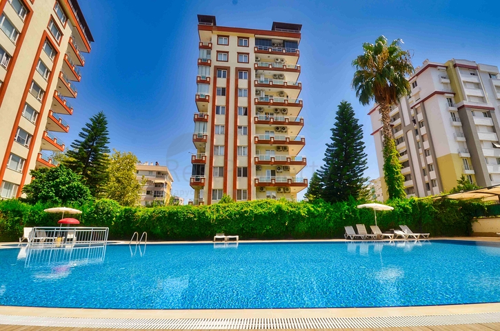 Geräumige 4+1-Wohnung in der Nachbarschaft von Uncaly - Antalya 