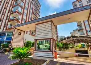 Geräumige 4+1-Wohnung in der Nachbarschaft von Uncaly - Antalya 