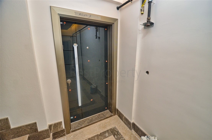 Apartments mit 6+1 Grundriss im Zentrum von Antalya 