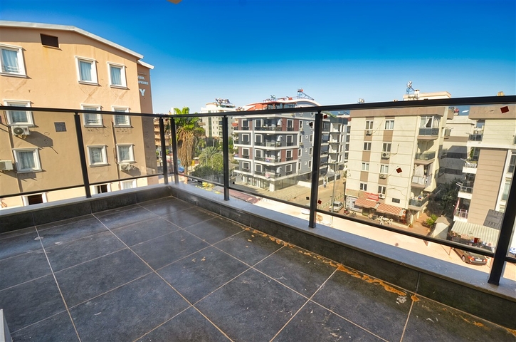 Apartments mit 6+1 Grundriss im Zentrum von Antalya 