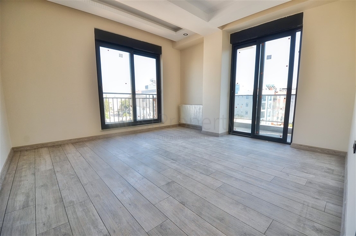 Apartments mit 6+1 Grundriss im Zentrum von Antalya 