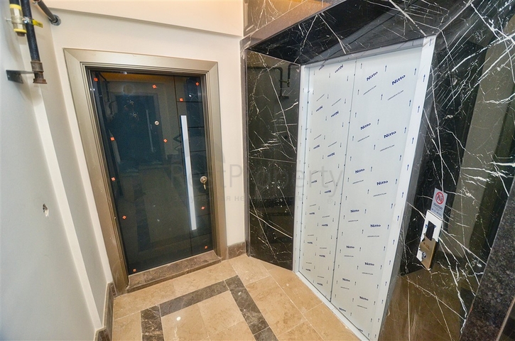 Apartments mit 6+1 Grundriss im Zentrum von Antalya 