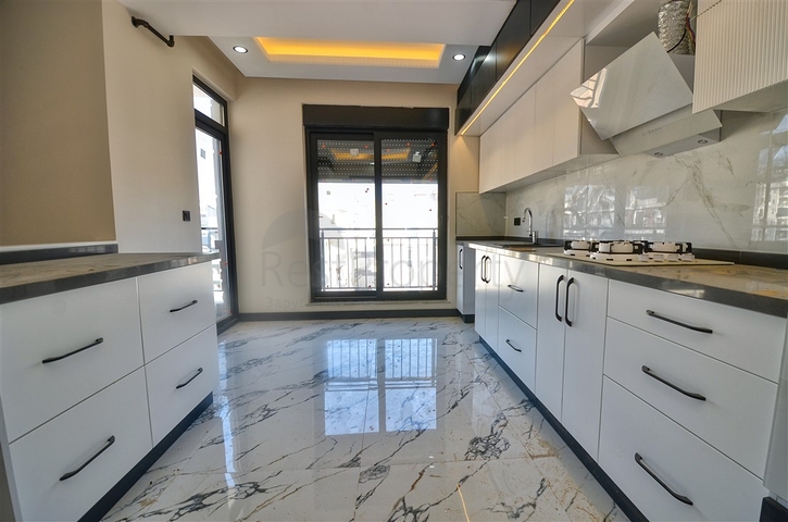 Apartments mit 6+1 Grundriss im Zentrum von Antalya 