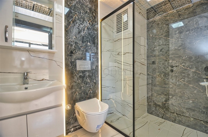 Apartments mit 6+1 Grundriss im Zentrum von Antalya 