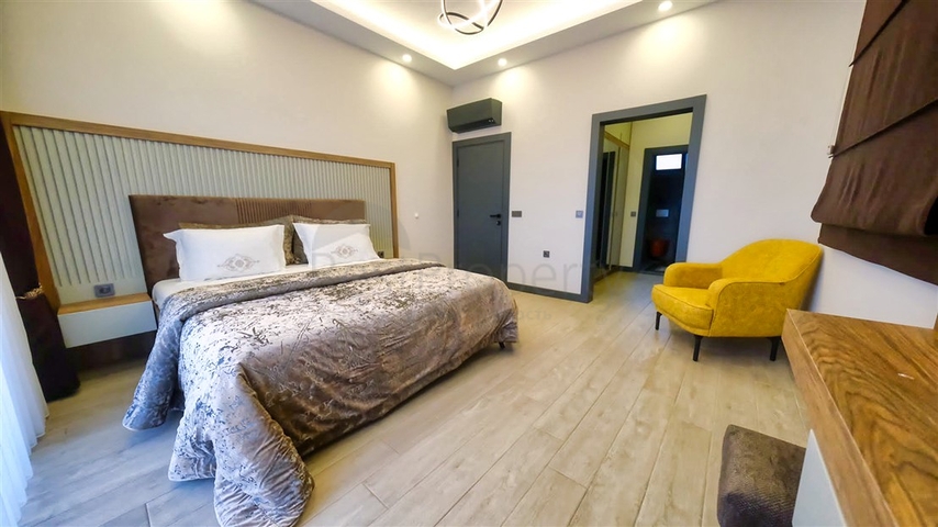 Villa mit 3+1 Grundrissen in der Gegend von Boschemealty - Antalya 