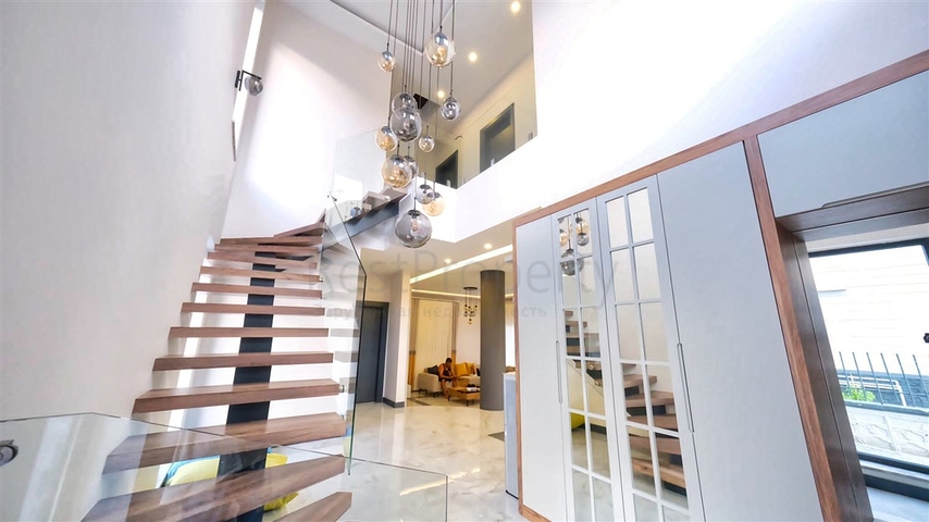 Villa mit 3+1 Grundrissen in der Gegend von Boschemealty - Antalya 