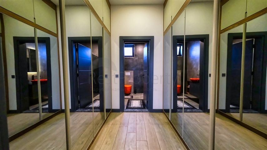 Villa mit 3+1 Grundrissen in der Gegend von Boschemealty - Antalya 