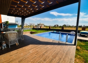 Villa mit 3+1 Grundrissen in der Gegend von Boschemealty - Antalya 