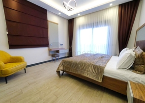 Villa mit 3+1 Grundrissen in der Gegend von Boschemealty - Antalya 