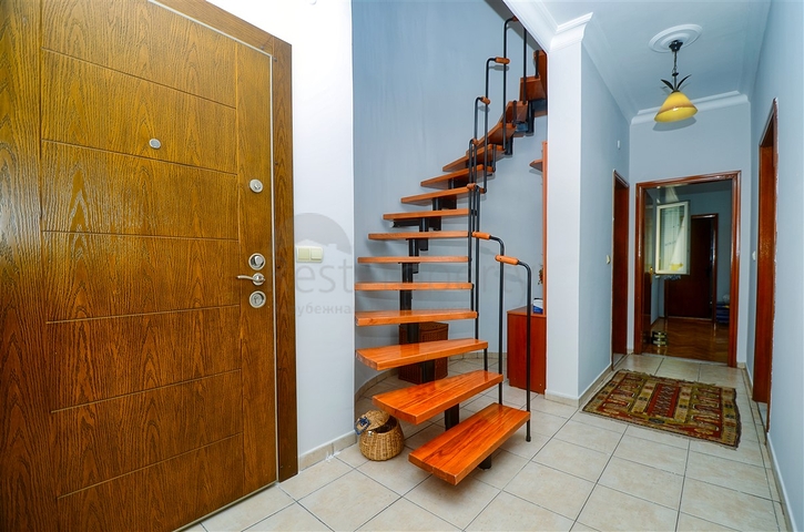 4+1 Duplex-Wohnung im Zentrum von Antalya