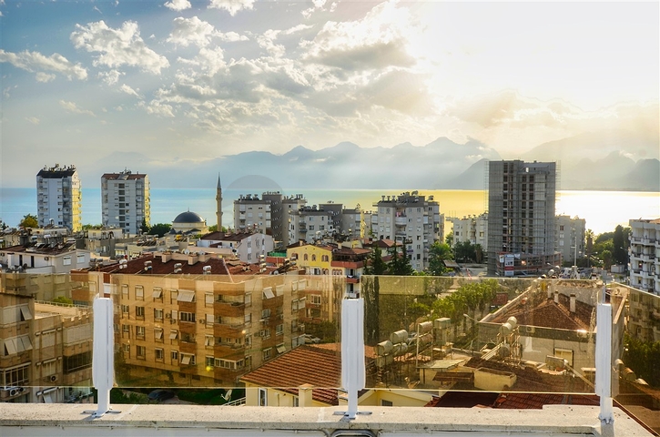 4+1 Duplex-Wohnung im Zentrum von Antalya