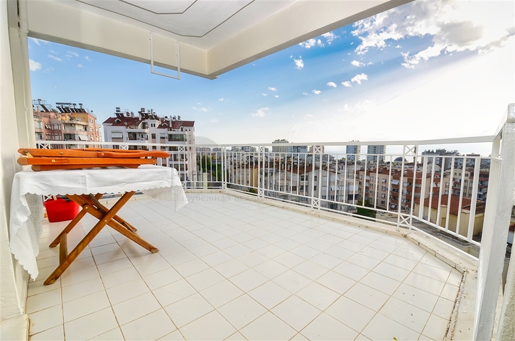 4+1 Duplex-Wohnung im Zentrum von Antalya