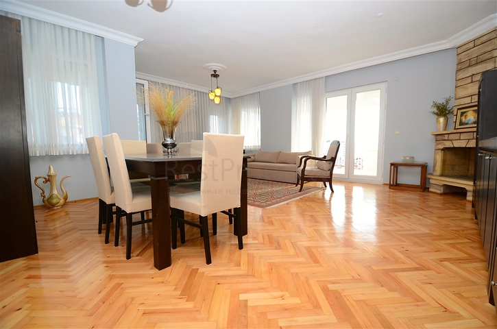 4+1 Duplex-Wohnung im Zentrum von Antalya