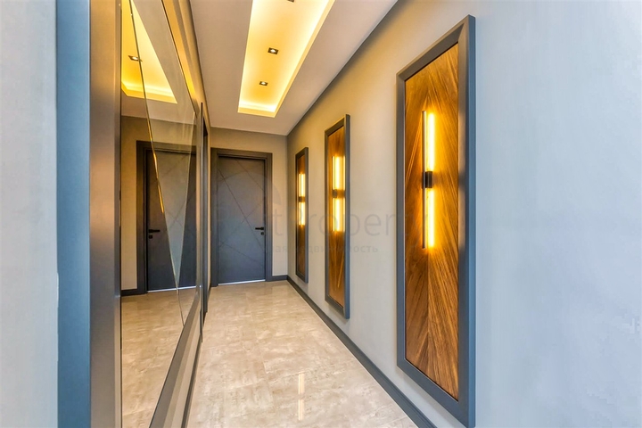 Villa mit 6+1 Grundriss in der Region Doshemealty - Antalya 