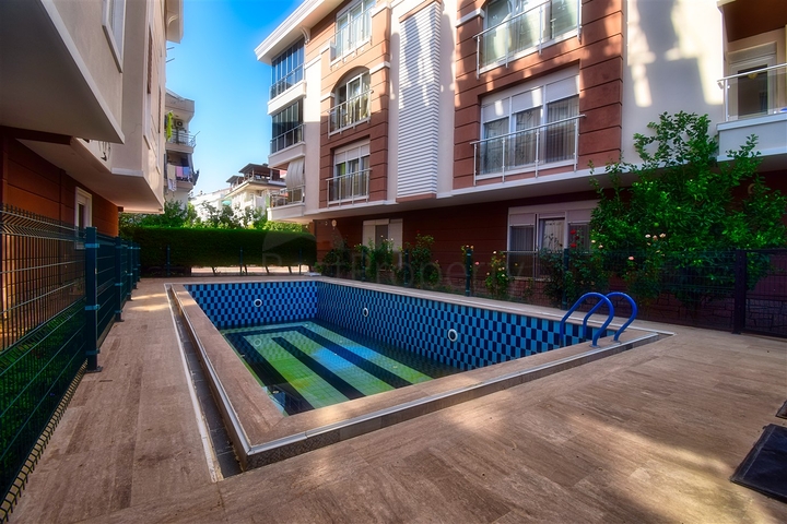 2+1 Wohnung in der Wohngegend Toros - Antalya 