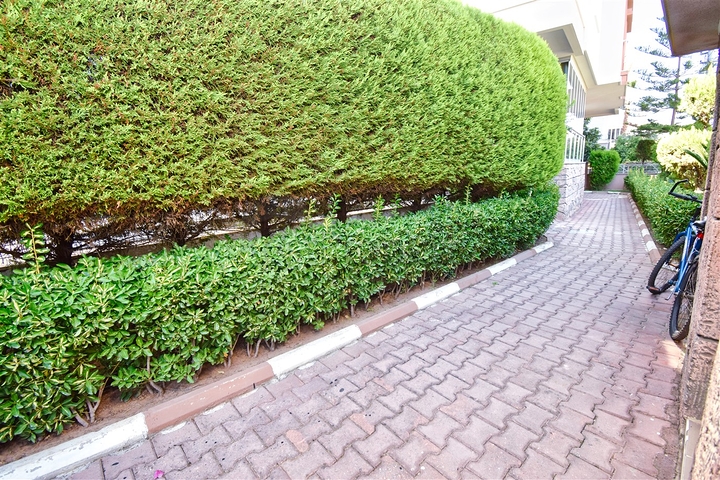 2+1 Wohnung in der Wohngegend Toros - Antalya 