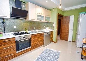 2+1 Wohnung in der Wohngegend Toros - Antalya 