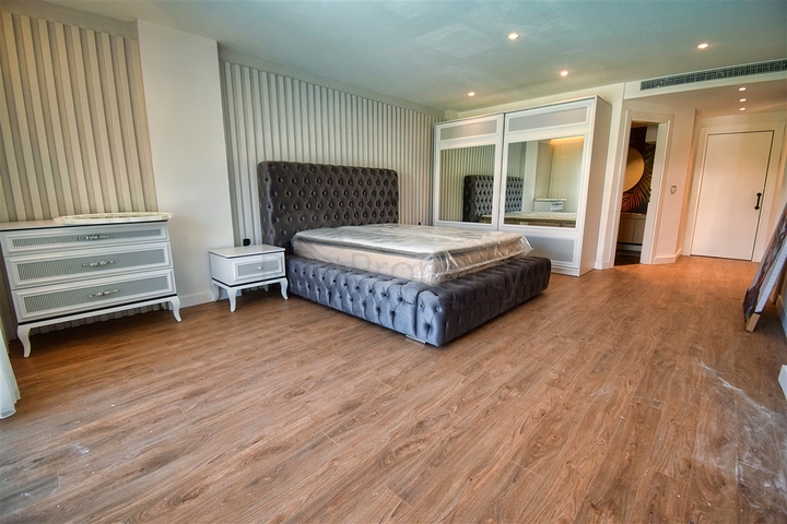 4+1-Villen im Wohnbezirk Güzeloba - Antalya