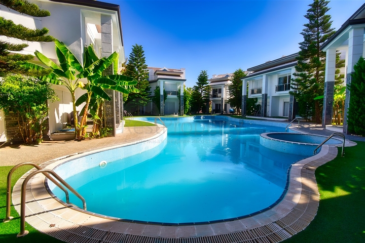 4+1-Villen im Wohnbezirk Güzeloba - Antalya