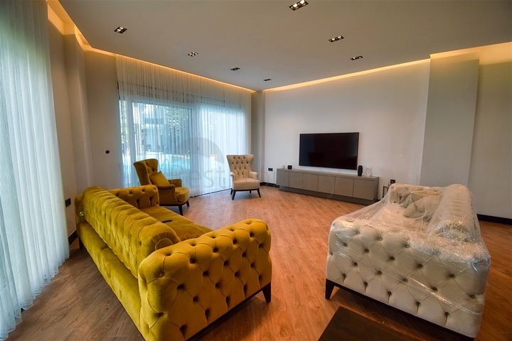 4+1-Villen im Wohnbezirk Güzeloba - Antalya