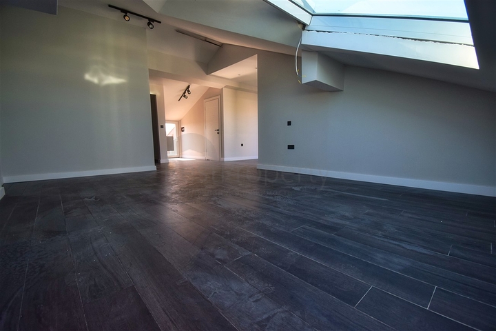 4+1-Villen im Wohnbezirk Güzeloba - Antalya