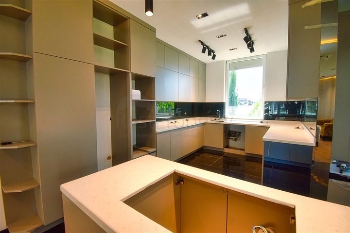 4+1-Villen im Wohnbezirk Güzeloba - Antalya