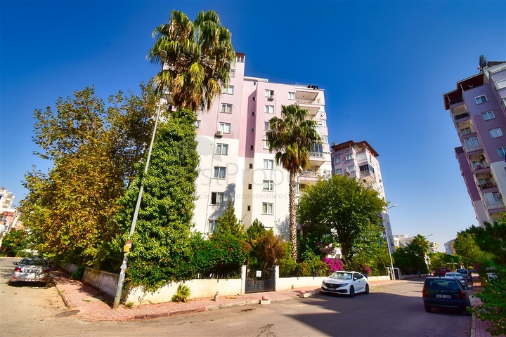 3+1 Wohnung in der Wohngegend Güzeloba - Antalya 