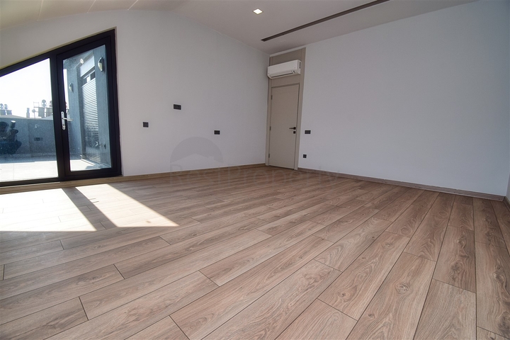 5+1 Duplex-Wohnung in der Nachbarschaft von Uncaly - Antalya