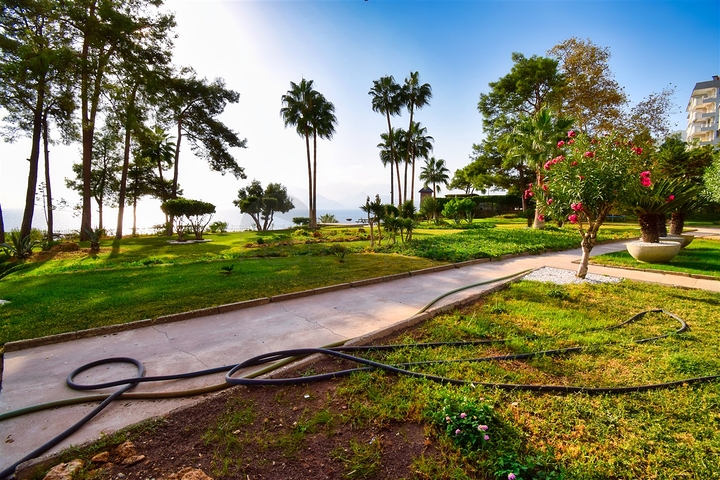 Wohnung mit 3+1 Grundriss im Wohnbezirk Shirinyaly - Antalya