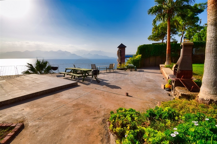 Wohnung mit 3+1 Grundriss im Wohnbezirk Shirinyaly - Antalya