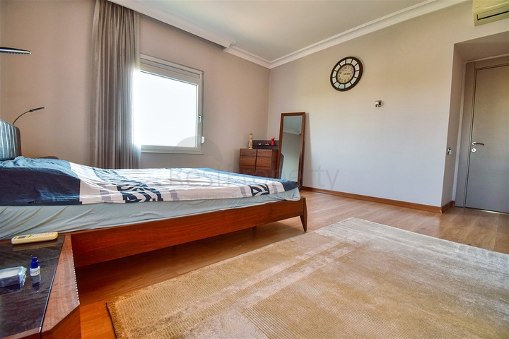 Wohnung mit 3+1 Grundriss im Wohnbezirk Shirinyaly - Antalya