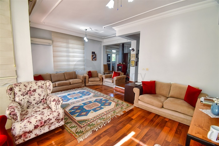 Villa mit 4+2 Grundrissen in Lara - Antalya