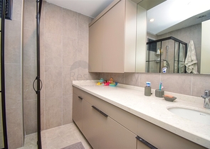 2+1 Wohnung in der Wohngegend Güzeloba - Antalya