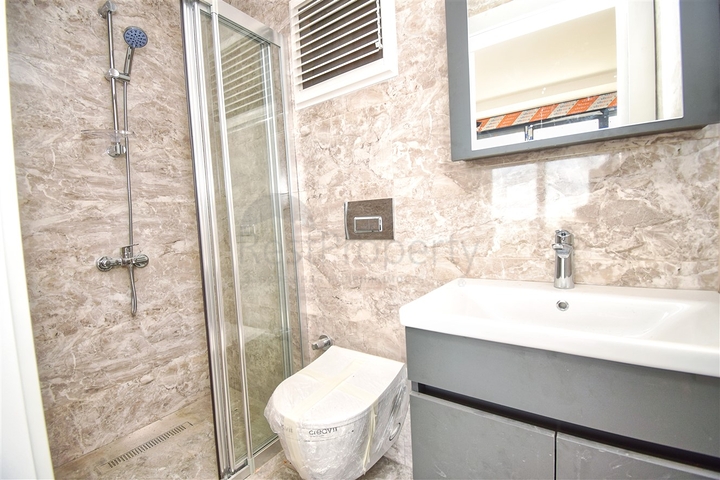 Investitionsprojekt zum Verkauf ausgestellt Gebäude im Stadtteil Altyntasch - Antalya