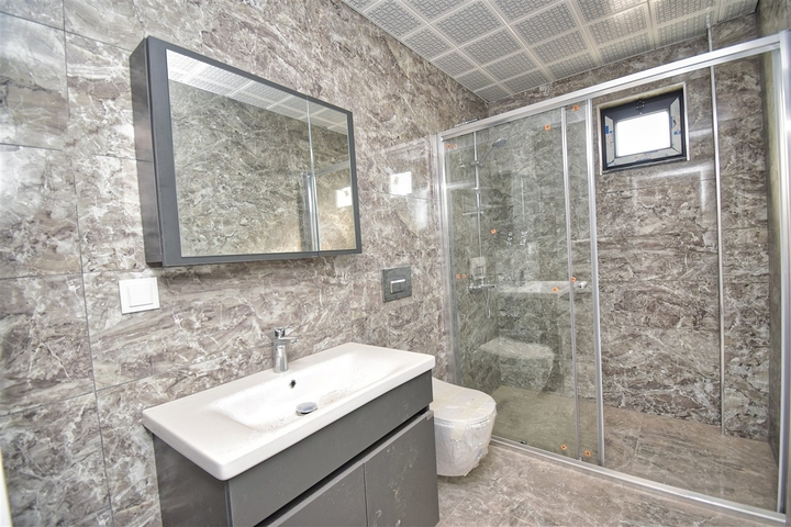 Investitionsprojekt zum Verkauf ausgestellt Gebäude im Stadtteil Altyntasch - Antalya