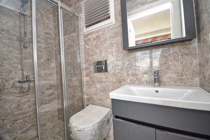 Investitionsprojekt zum Verkauf ausgestellt Gebäude im Stadtteil Altyntasch - Antalya