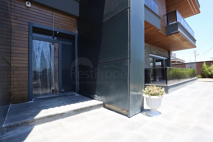 Villa mit 5+1 Grundrissen in der Region Doshemealty - Antalya