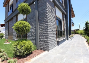 Villa mit 5+1 Grundrissen in der Region Doshemealty - Antalya